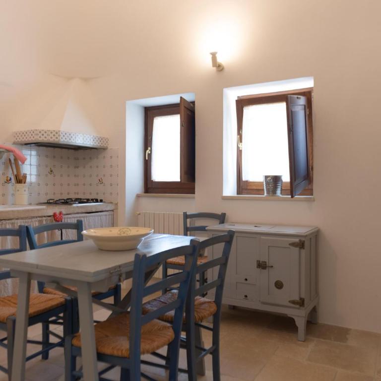 Trullo in Puglia with Pool and Valley Views - Casa Vacanze - 10