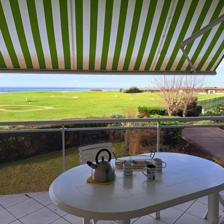 Appartement duplex face mer avec piscine, quartier Golf, 2 chambres, 2 salles d'eau, parking privé - FR-1-323-513 - Apartment - 1