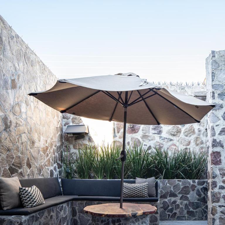 Private Jacuzzi & Pool, Elegant La Escondida 5BR - Casa - 44