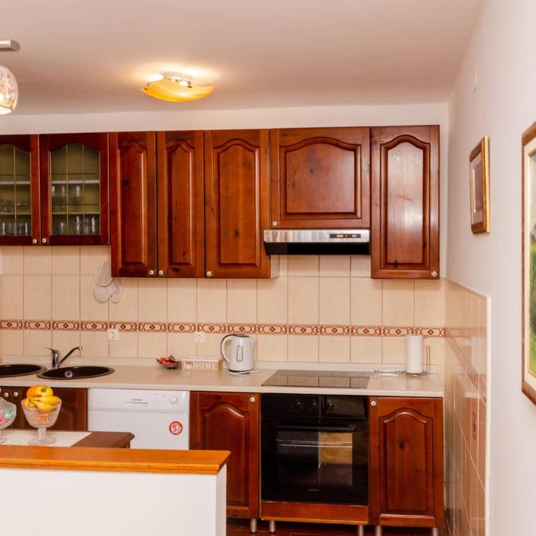 Mostar Apartment - Two-Bedroom Apartment - 13