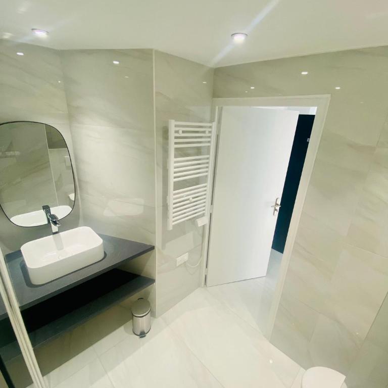Résidence Graziella appartement 410 - Deluxe Apartment mit 1 Schlafzimmer und Gartenblick - 13