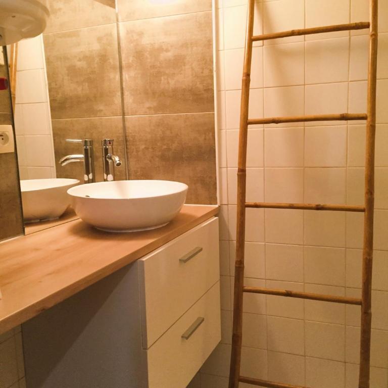Gîte Studio Les Oliviers - One-Bedroom Apartment - 4