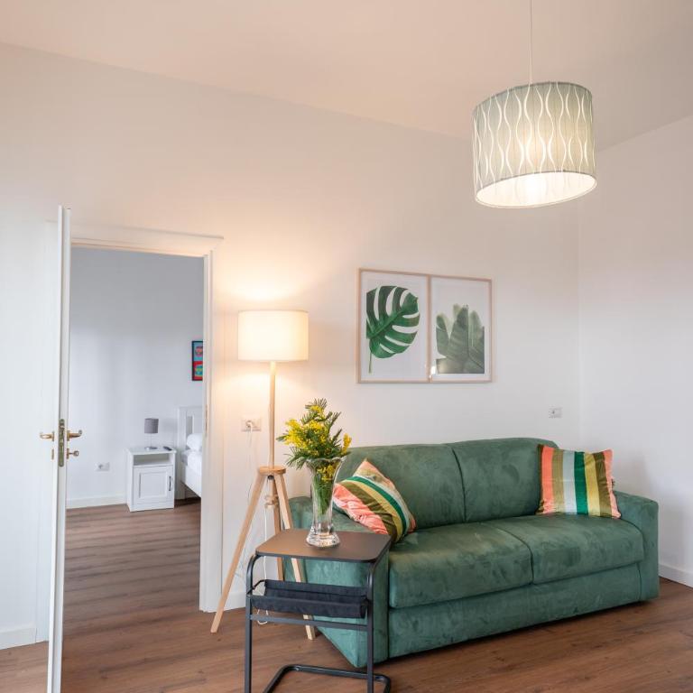 Seconda Stella a Destra - Camera Familiare con Bagno Privato - 14