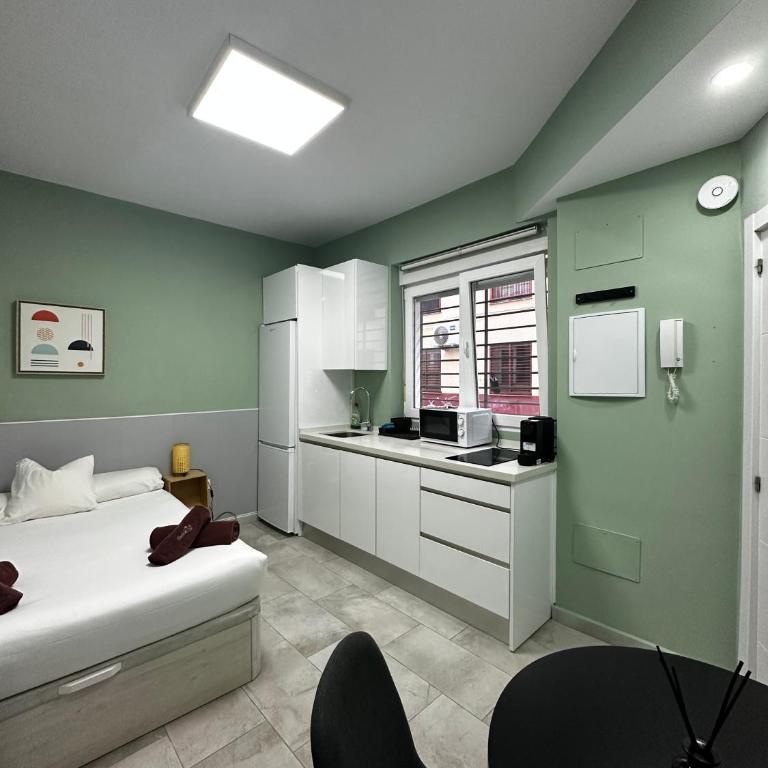 Lovely rental unital Malaga - One-Bedroom Apartment - 1