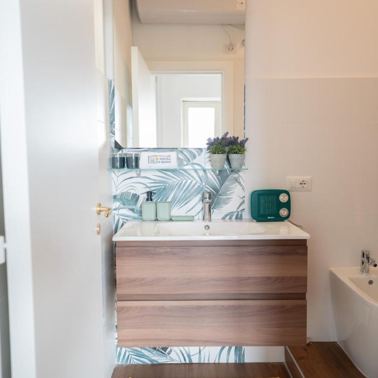 Seconda Stella a Destra - Camera Familiare con Bagno Privato - 17