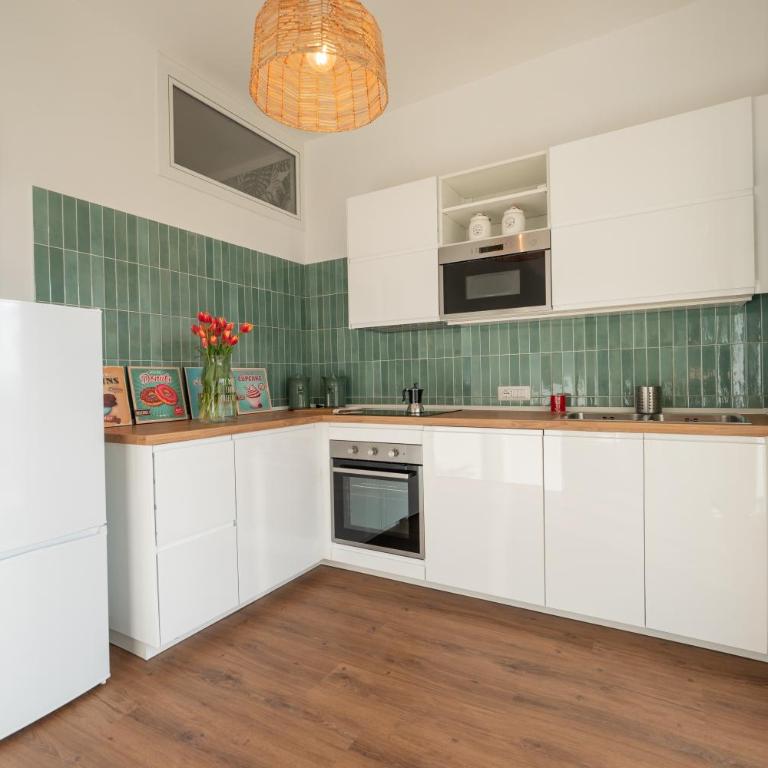 Seconda Stella a Destra - Camera Familiare con Bagno Privato - 29