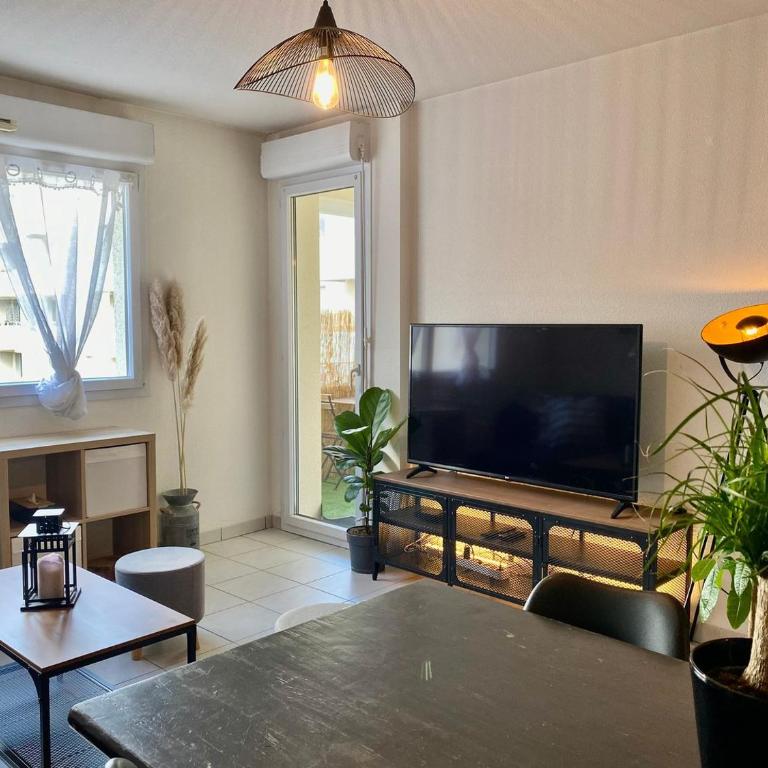 La Coquille: bright, cozy, 3 min from Parc Expo - Appartement 2 Chambres - 12