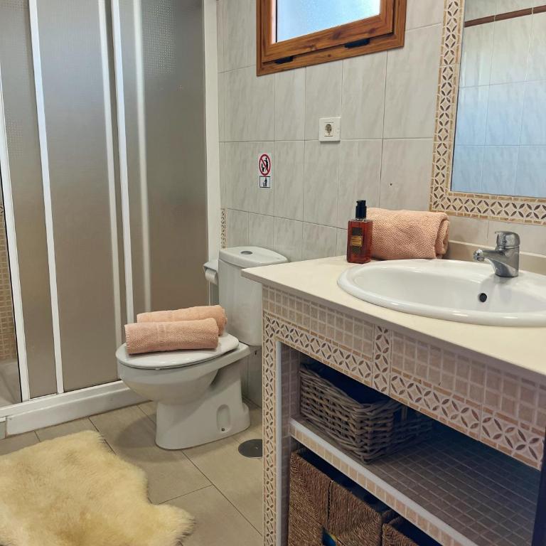 BuzzStays: 1-Bed Bungalow, Garden, Near Yumbo & Beach - Apartamento de 1 dormitorio - 15