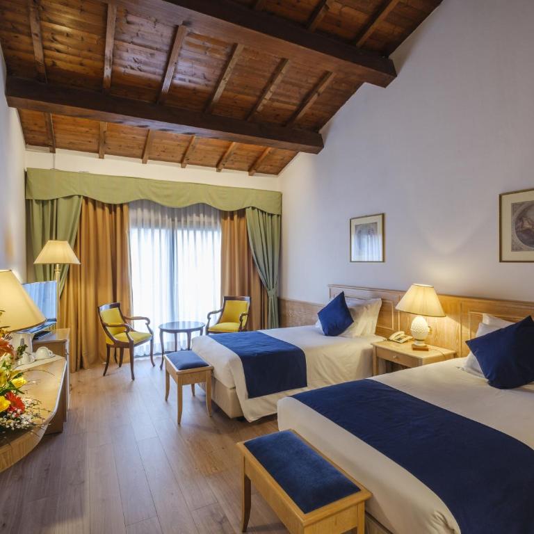 Hotel Orologio - Camera Comfort Matrimoniale/Doppia con Letti Singoli - 2