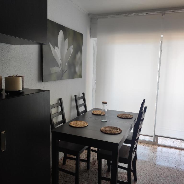 Alojamiento El palmeral - Casa de 3 dormitorios - 2