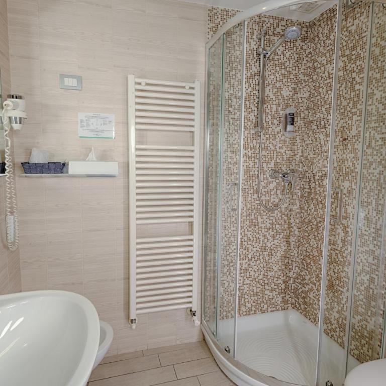 Hotel Fontana Verona - Camera Matrimoniale - Dependance - 7