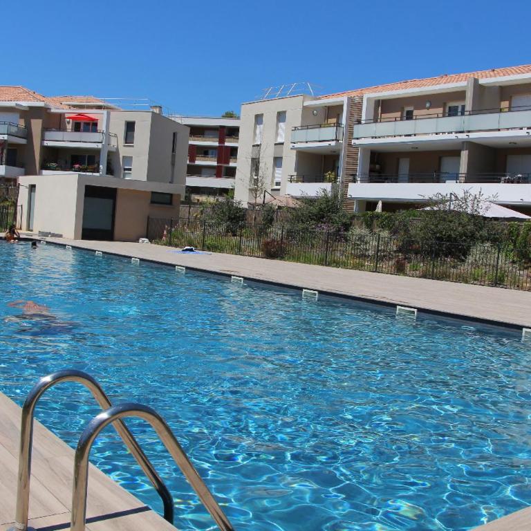 Très bel appartement pour 3 avec piscine à Chateau Vert - Appartement 1 Chambre - 29