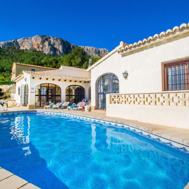 Villa Moskoa - PlusHolidays - Villa con piscina privada - 38