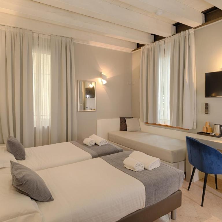 Hotel Fontana Verona - Camera Matrimoniale/Doppia con Letti Singoli con Letto Supplementare - 4