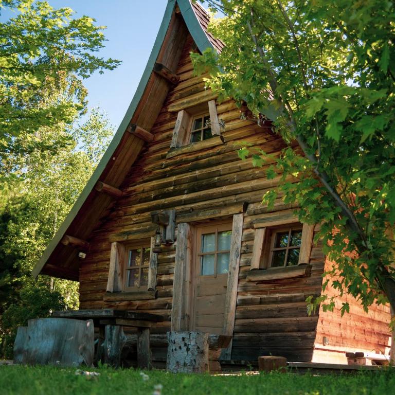 Valsoyo - Trapper Cabin - 1