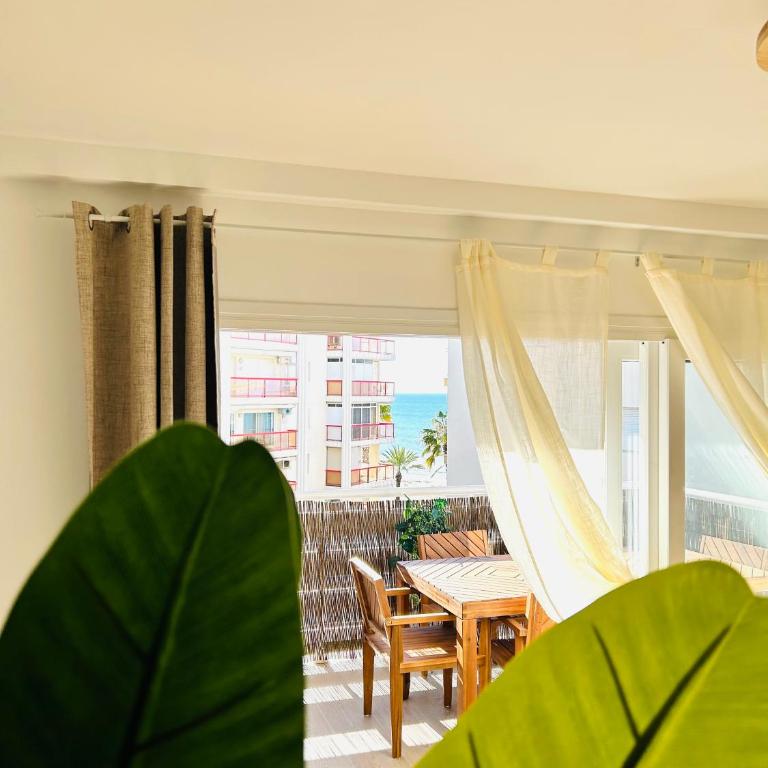 Appart SALOU BEACH & PORT AVENTURA & FERRARI LAND 6-8 pers - Apartamento de 3 dormitorios - 1