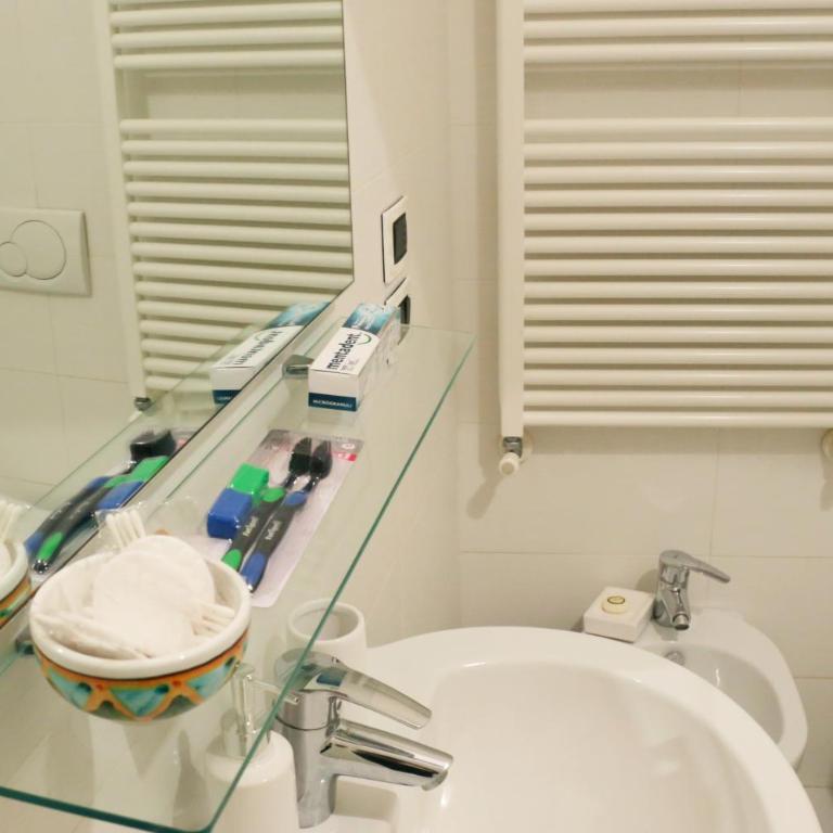 Dimora San Fermo 11 - One-Bedroom Apartment - 12