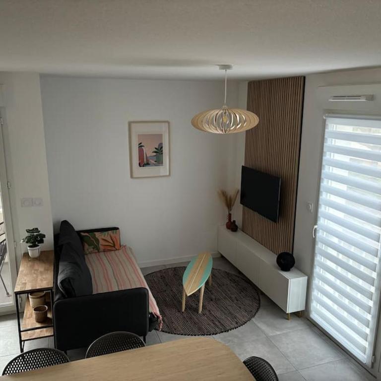 Spacieux appartement neuf au cœur de Bisca plage - Two-Bedroom Apartment - 1