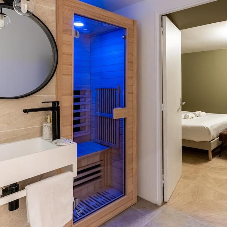 NEW - Appartement Luxeux avec Cinema et Sauna - Appartement 2 Chambres - 5