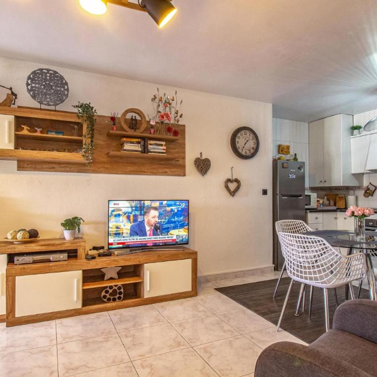 Urb La Siesta - Two-Bedroom Apartment - 14