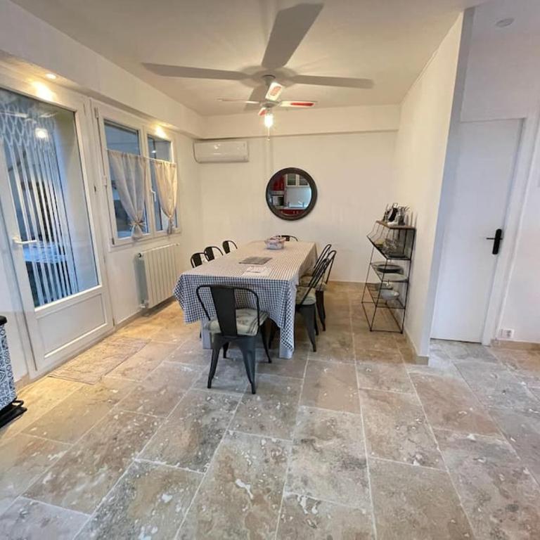 Maison Cosy Intra-muros, clim, parking, extérieur - Casa con 4 camere da letto - 64