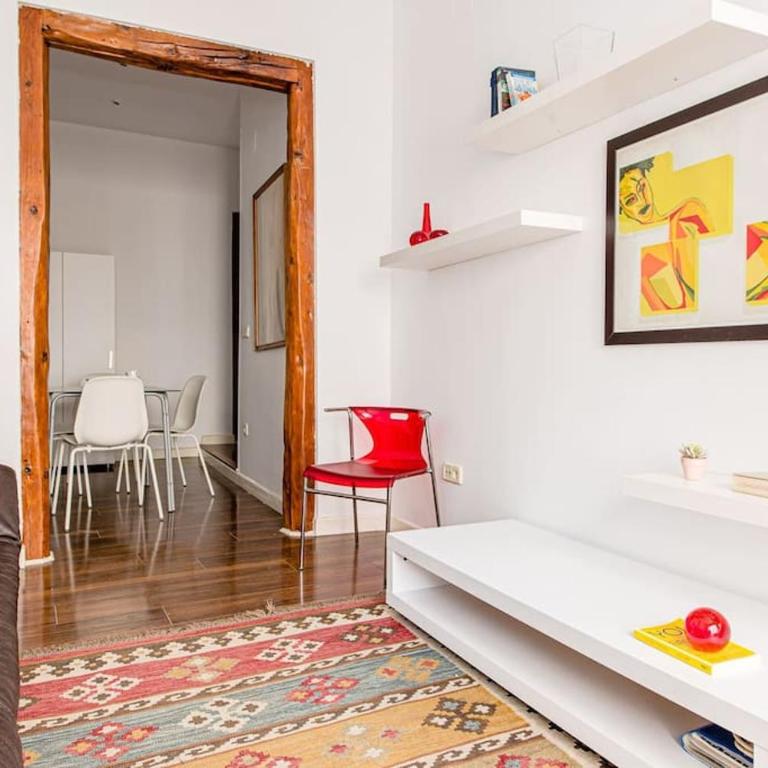 Flat next to the Paseo del Prado with balcony - A5 - One-Bedroom Apartment - 4