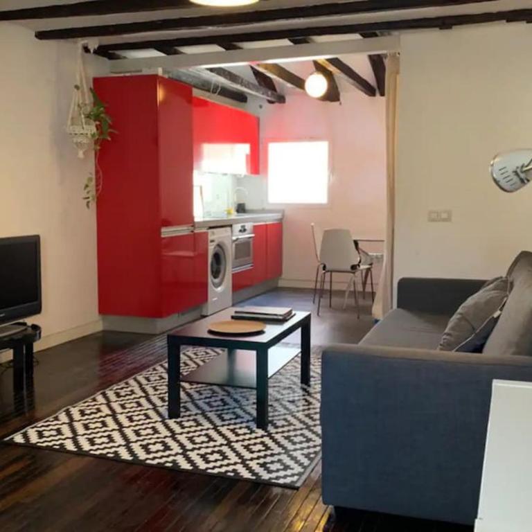 Cozy Duplex in Malasaña - Ac10 - One-Bedroom Apartment - 1