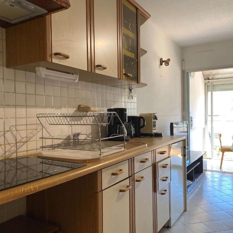 Charmant T1 avec Terrasse, Véranda et Climatisation à Balaruc-les-Bains, Exposé Sud, 2 Étoiles - FR-1-553-5 - Apartment (2 Erwachsene) - 6