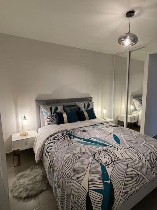 PRADO PLAGE DAVID - STADE VELODROME - PARC CHANOT - Luxury apartment by the Sea - Enjoy premium comfort with access to international TV channels from all over the world - Apartment mit 1 Schlafzimmer - 72