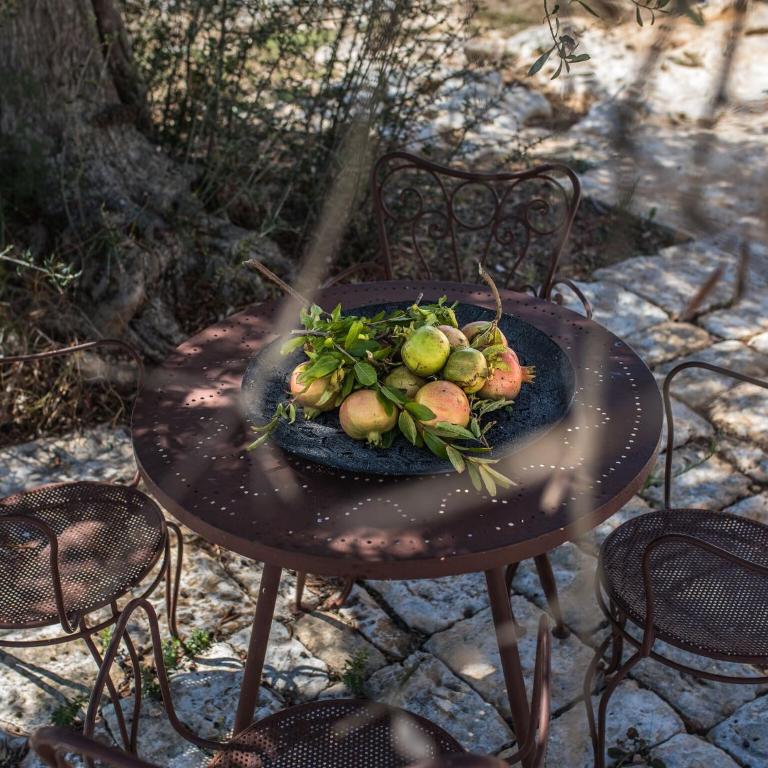 Trullo in Cisternino with Infinity Pool - Three-Bedroom Trullo House - 24