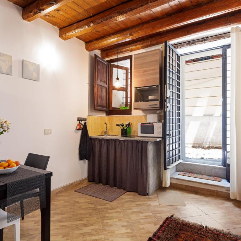 GuestHost - GuestHost - Giusino Experience in Palermo's Heart - Monolocale Standard - 1