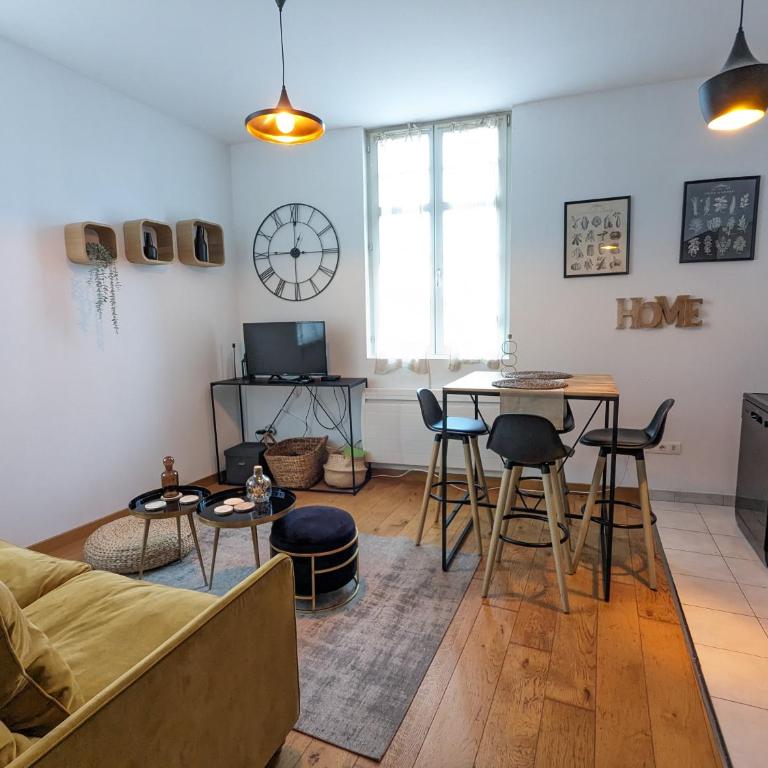 Appartement Place de la Cath' avec Parking - Apartment mit 1 Schlafzimmer - 2