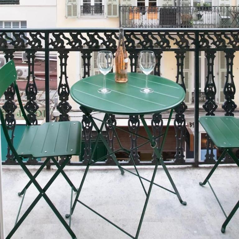 L37 Staywizus - F1 Central 2 min de la mer Balcon & CLIM - Appartement 1 Chambre - 28