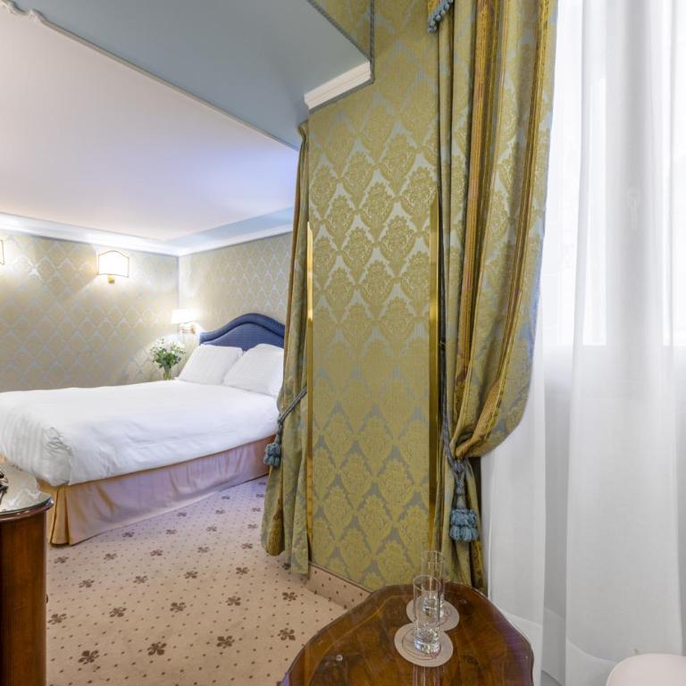 Hotel Colombina - Camera Deluxe - 7