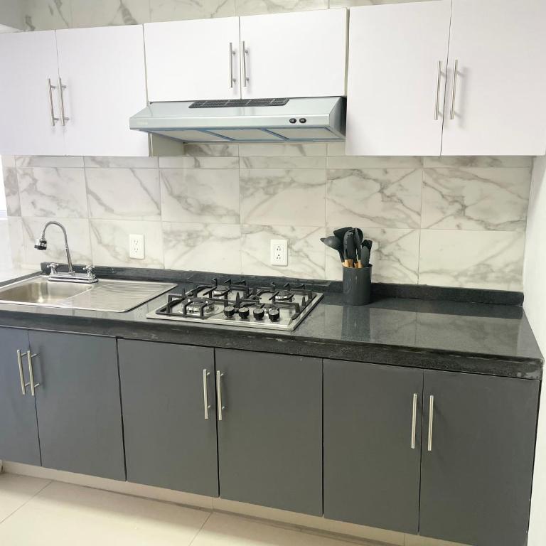 Suite Jacarandas 103 - Three-Bedroom Apartment - 9