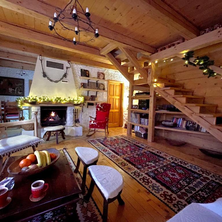 Fireplace Chalet - Three-Bedroom Chalet - 18