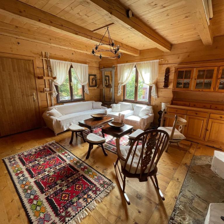 Fireplace Chalet - Three-Bedroom Chalet - 23
