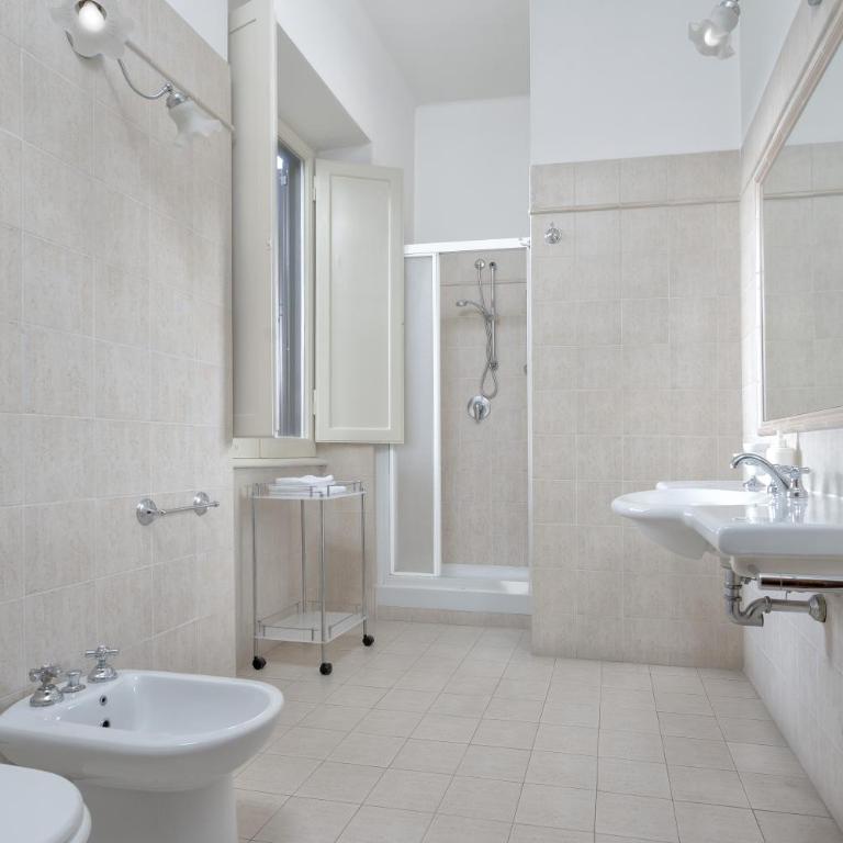 Comfort Rooms Villa Gaia Tor Vergata - Chambre Double avec Terrasse - 7