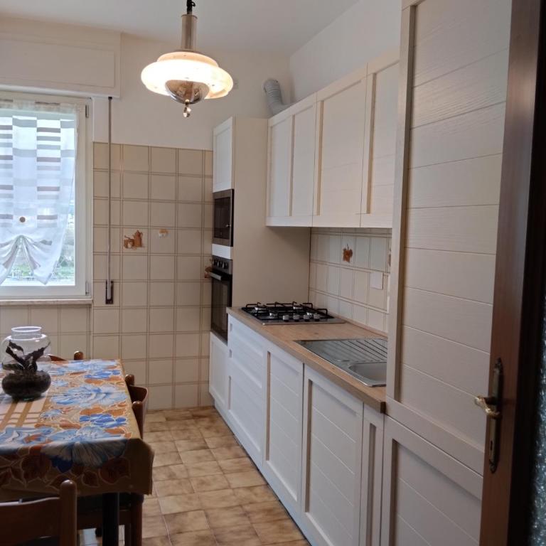Appartamento con posto auto privato comodo a centro e spiagge - One-Bedroom Apartment - 3