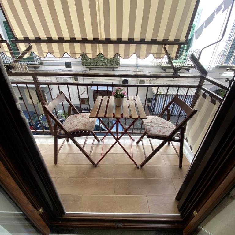 Guest House INTO NAPLES - Appartamento con 2 Camere da Letto - 17