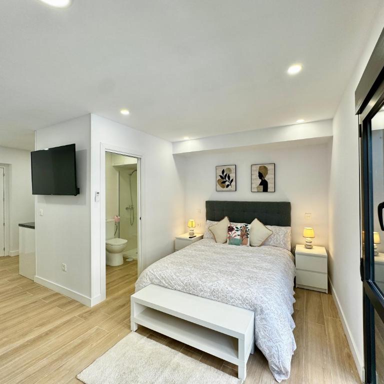 Amazing Seaside Studio by EaW Homes - Deluxe Studio - 4