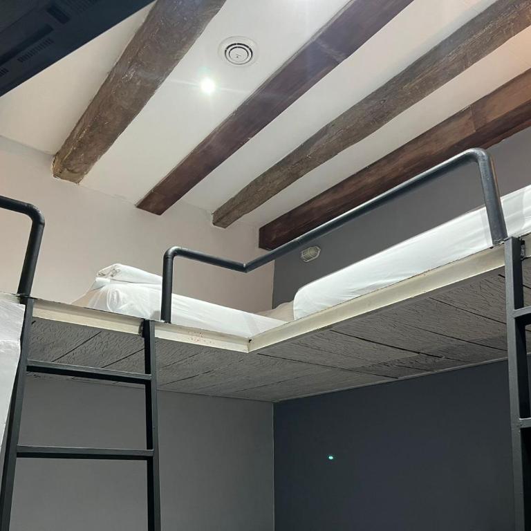 Maloka Boutique Hostel - Family Room with Private Bathroom - 5