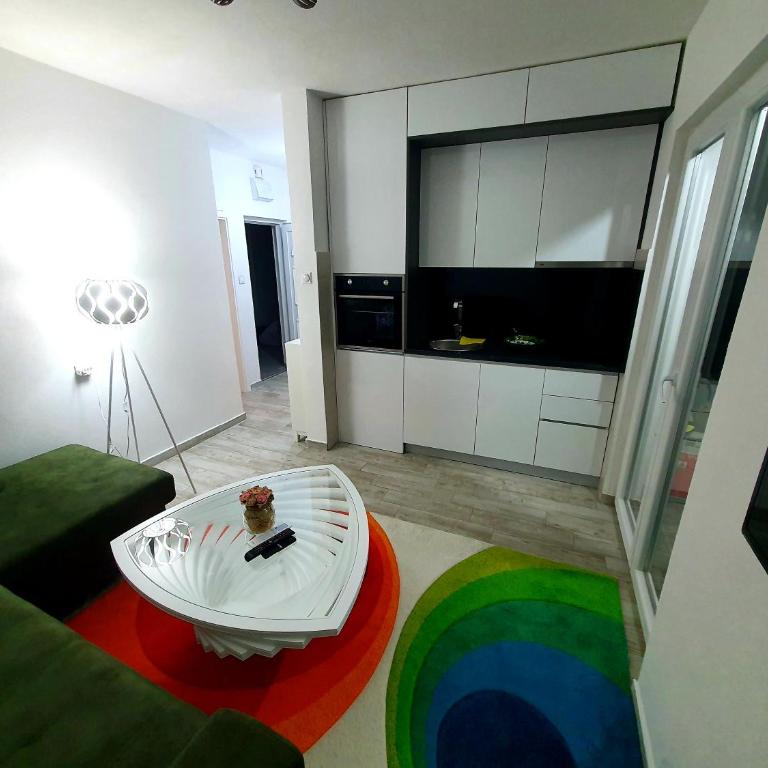 D&D - One-Bedroom Apartment - 1
