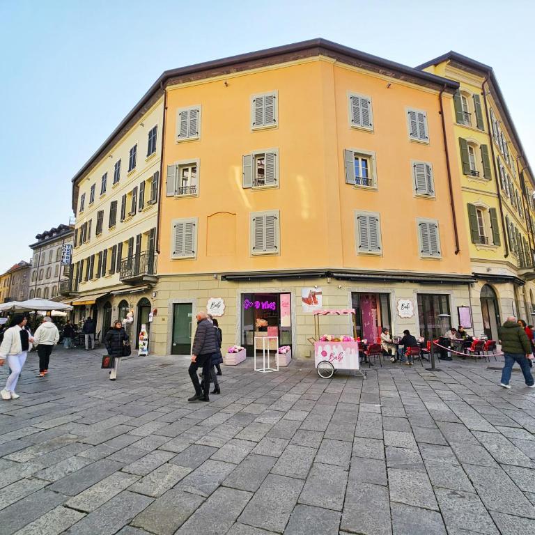 [Plaza Deluxe] Modern Center House - View Como Lake - Top Privacy - Two-Bedroom Apartment - 25