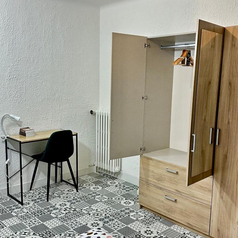 LE BORD DE LA LOIRE - chambre avec salle de bains commune - Deluxe Room - 3