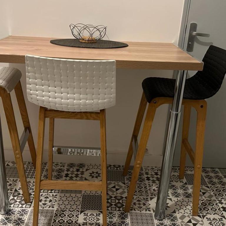 LE BORD DE LA LOIRE - chambre avec salle de bains commune - Deluxe Room - 13