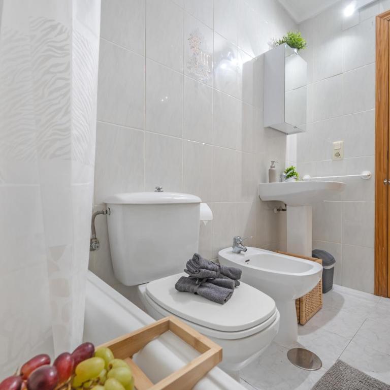 Casa Tomi y Luca - Three-Bedroom Apartment - 28