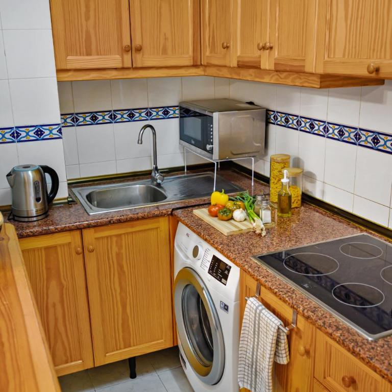 Casa Tomi y Luca - Three-Bedroom Apartment - 22