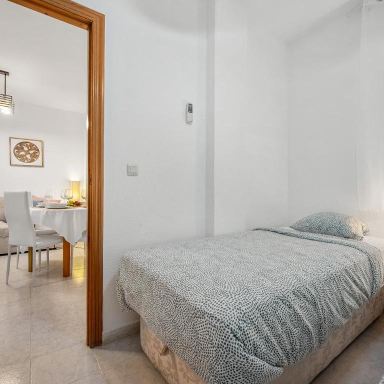 Casa Tomi y Luca - Three-Bedroom Apartment - 15