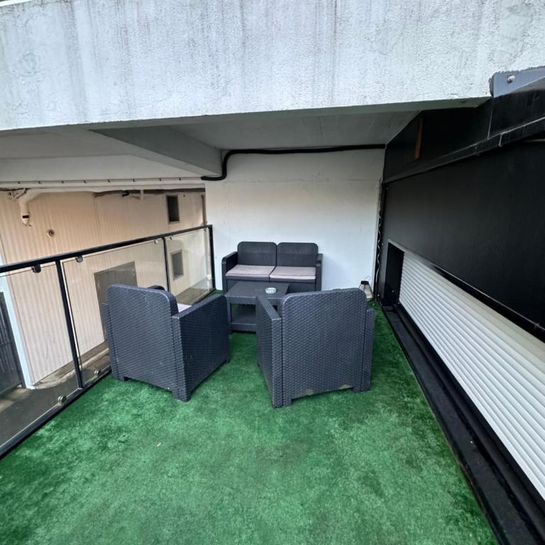 Le Saint Symphorien, parking gratuit privée - Appartement 1 Chambre - 12